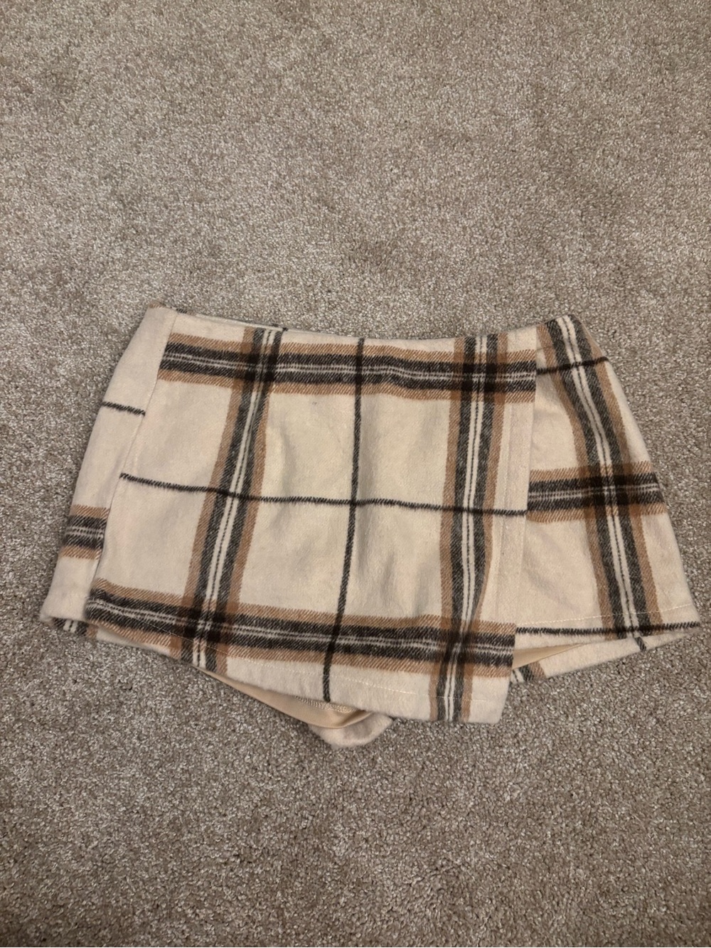 Windsor Beige Plaid Women's Skort Shorts